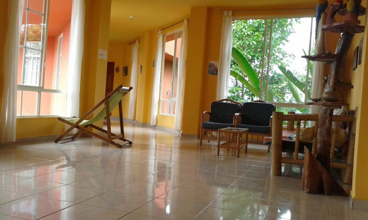 Hostal Tena Naui Exterior foto