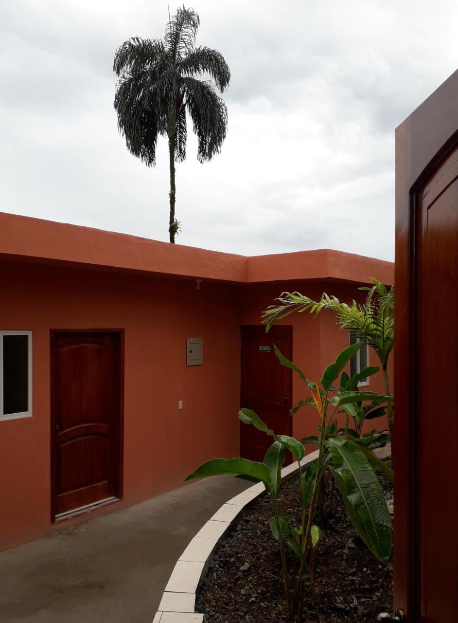 Hostal Tena Naui Exterior foto