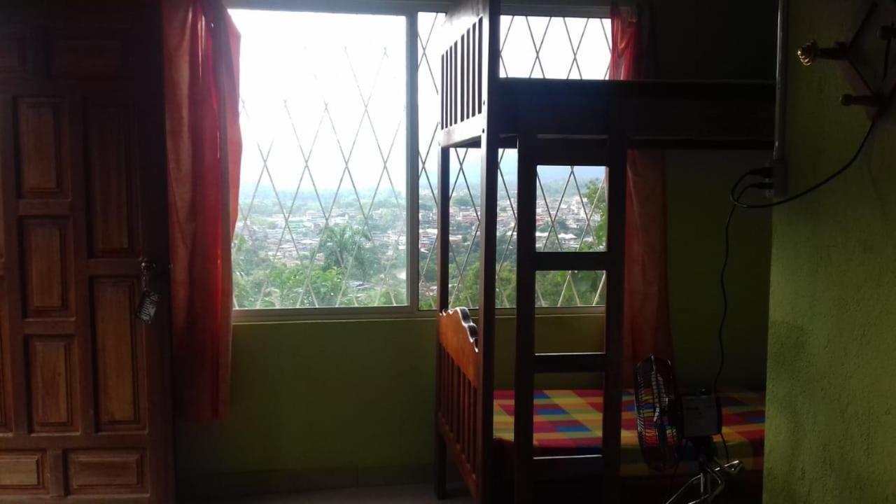 Hostal Tena Naui Exterior foto
