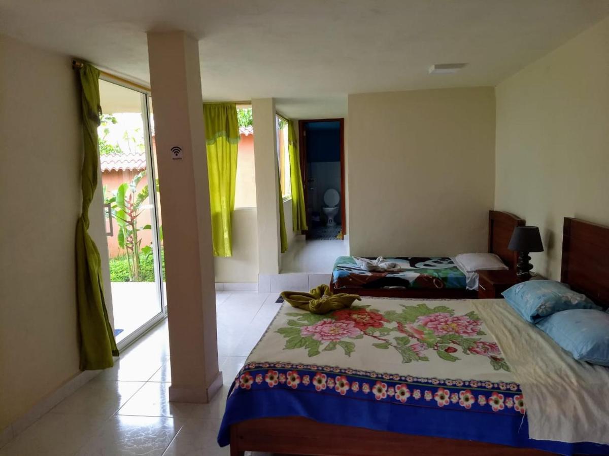 Hostal Tena Naui Exterior foto